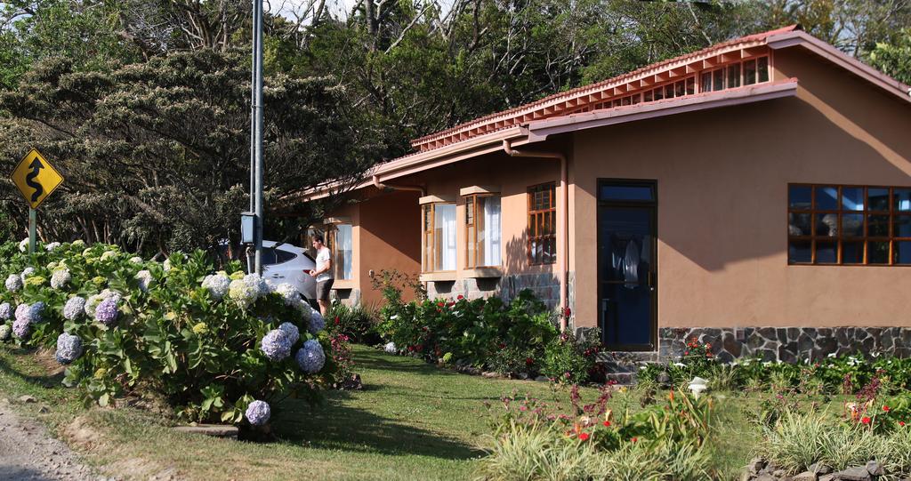 Hotel Las Orquideas モンテベルデ エクステリア 写真
